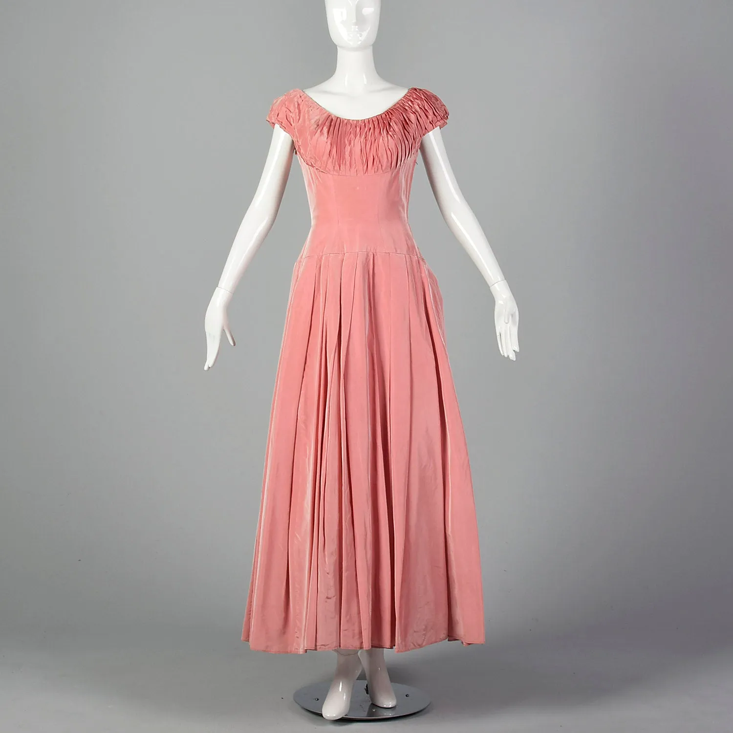 1940s Pink Taffeta Pleated Dress