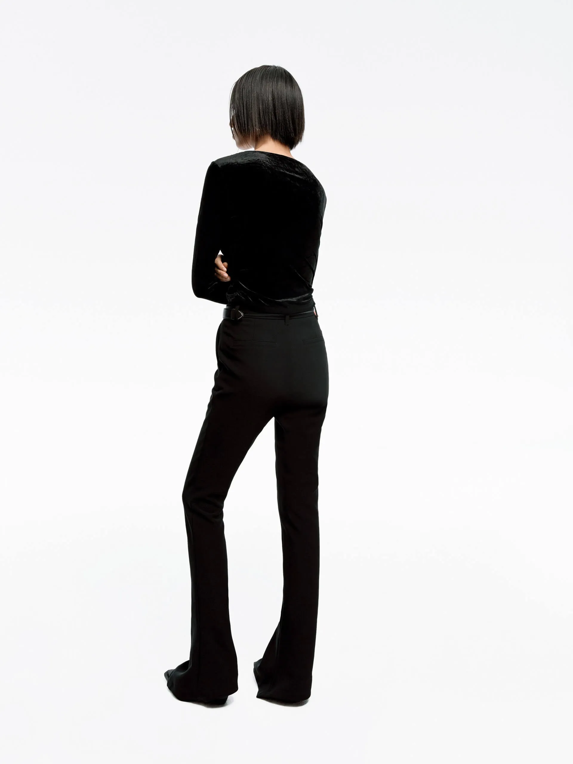Cropped V-neck Top