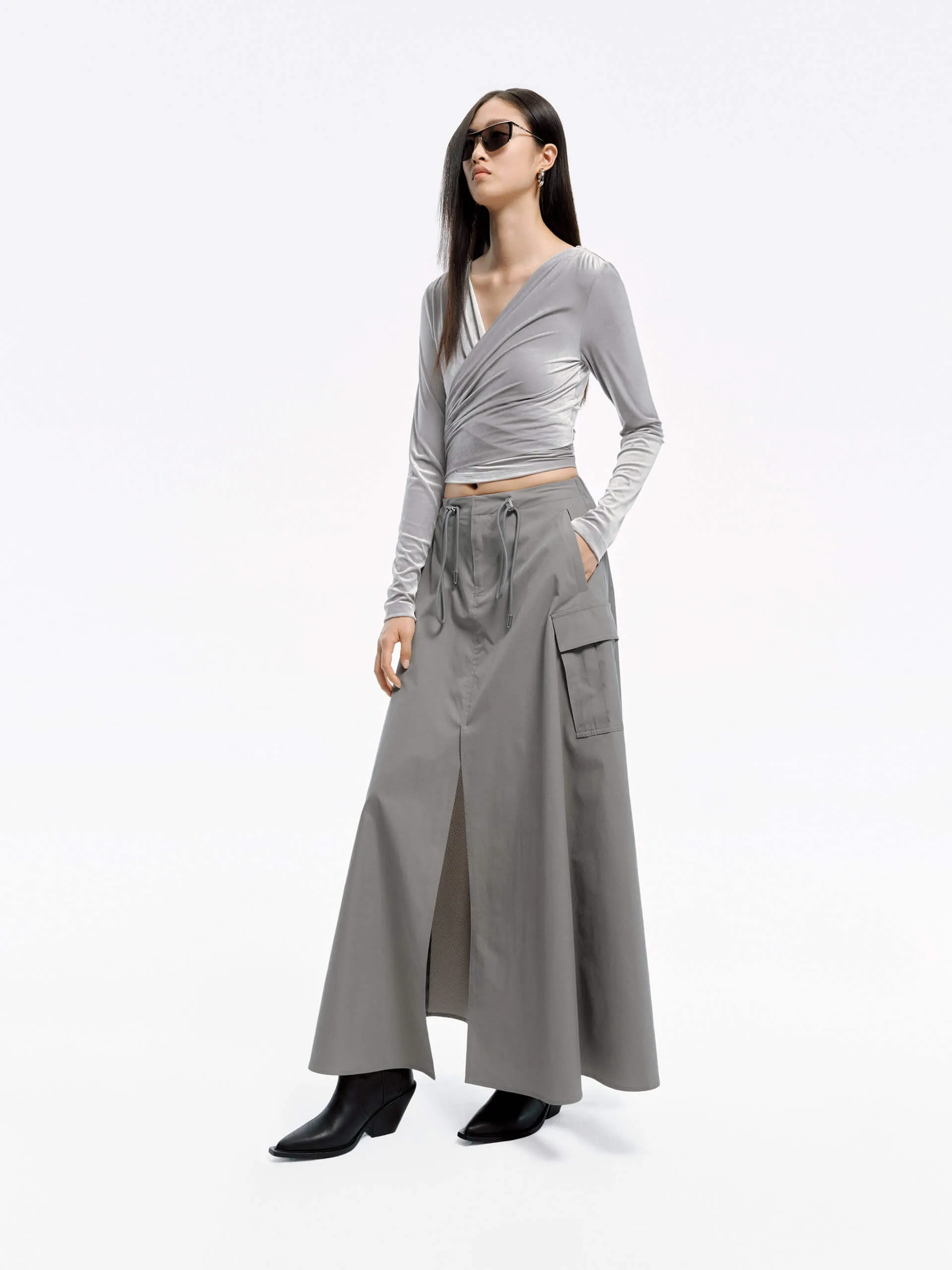 Cropped V-neck Top
