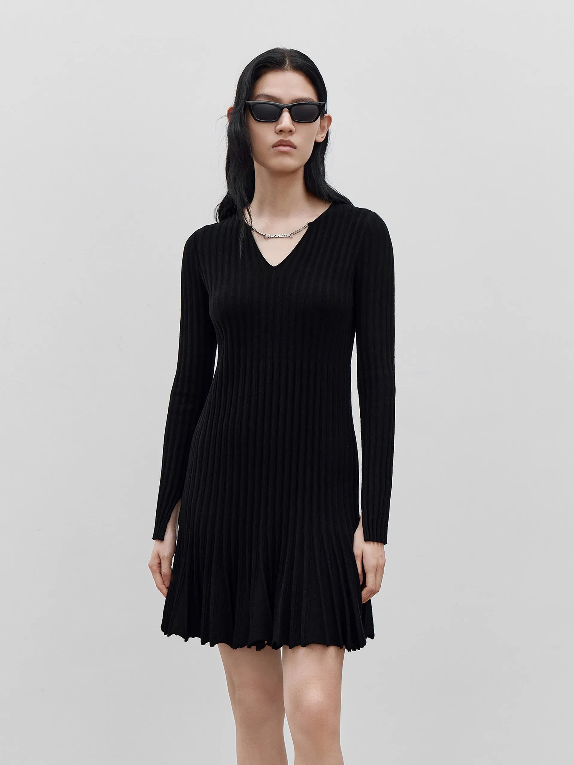 Pleated Hem Knitted Dress