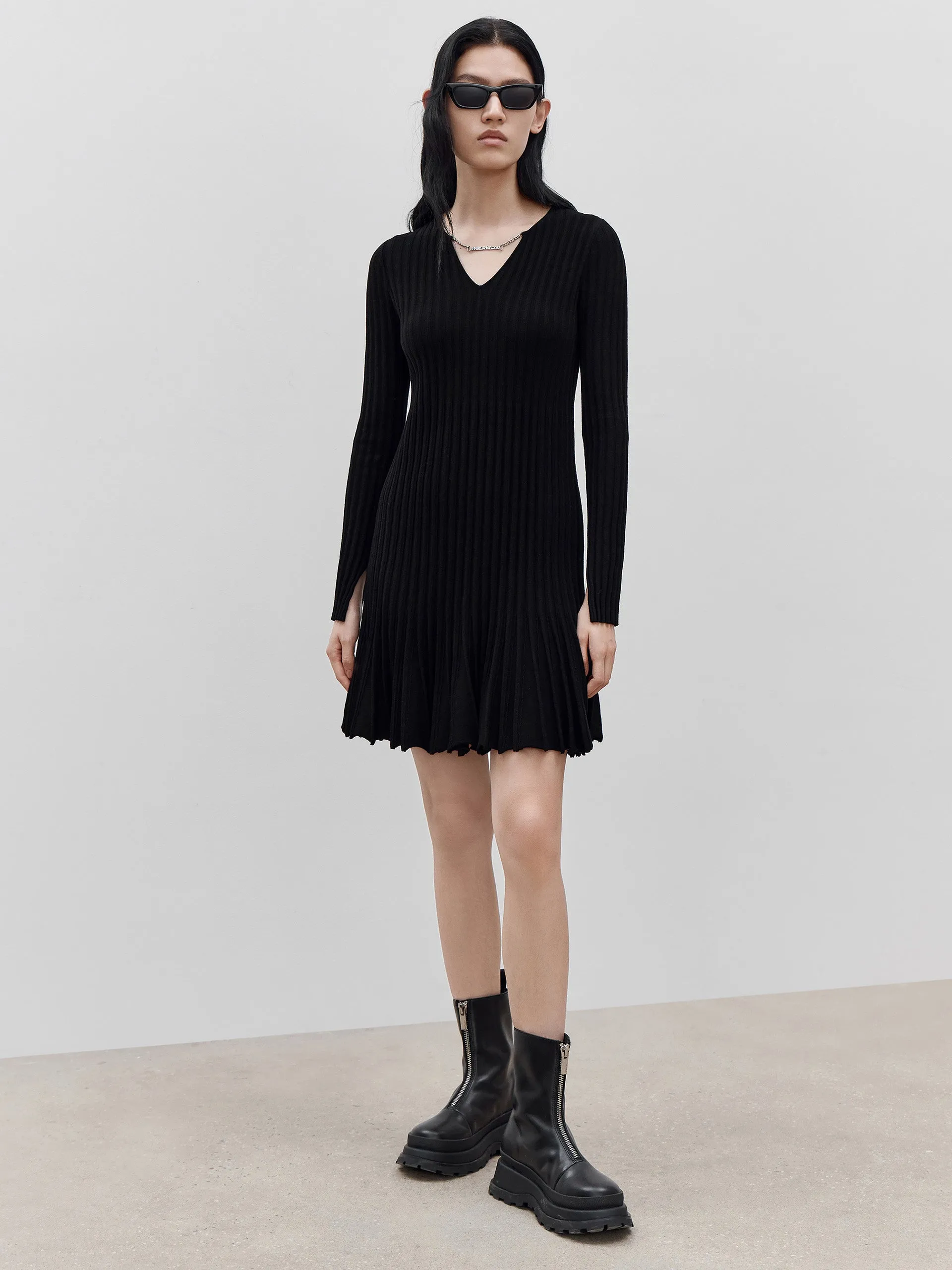 Pleated Hem Knitted Dress