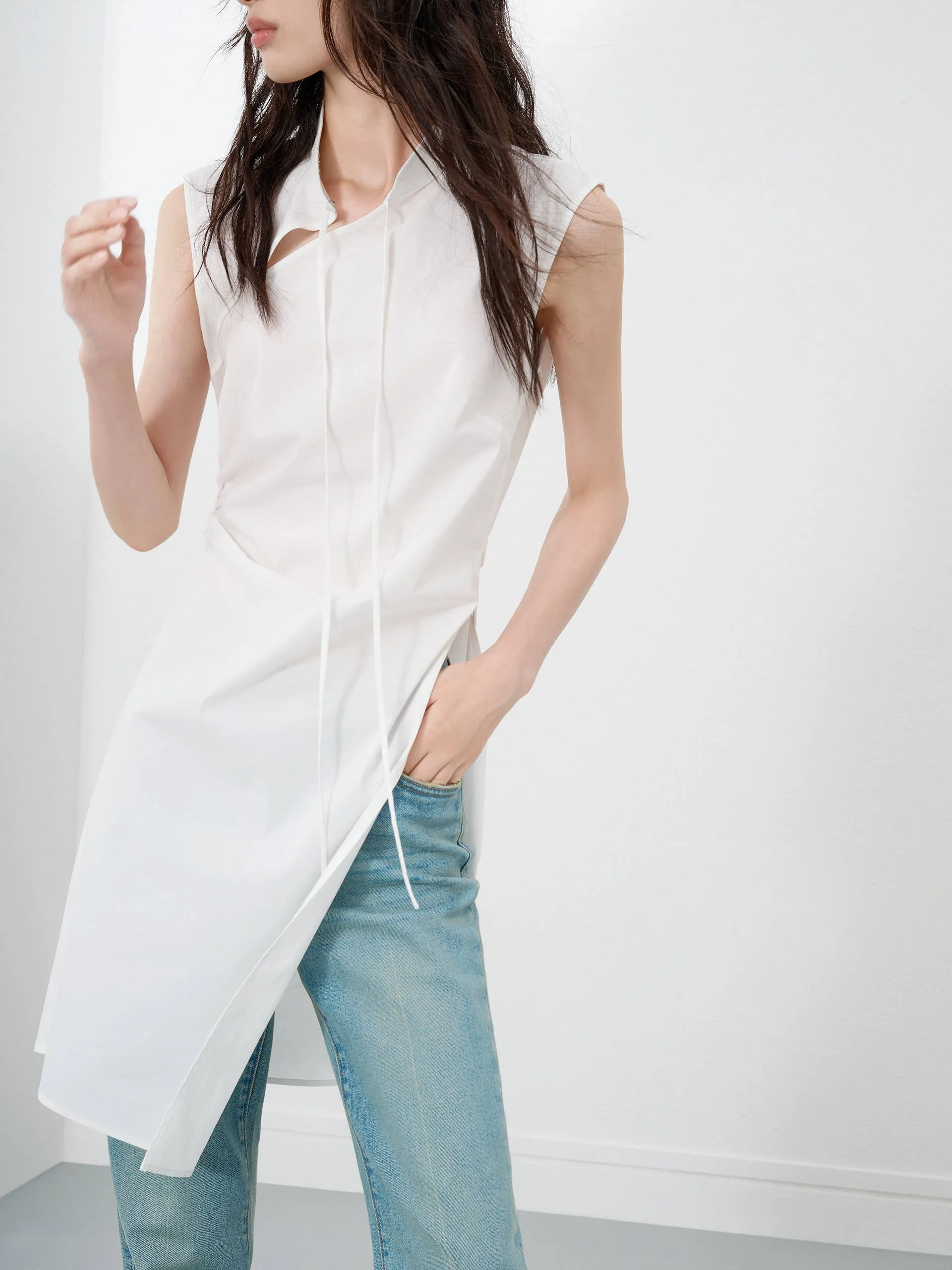 Pleated Slit Sleeveless Top