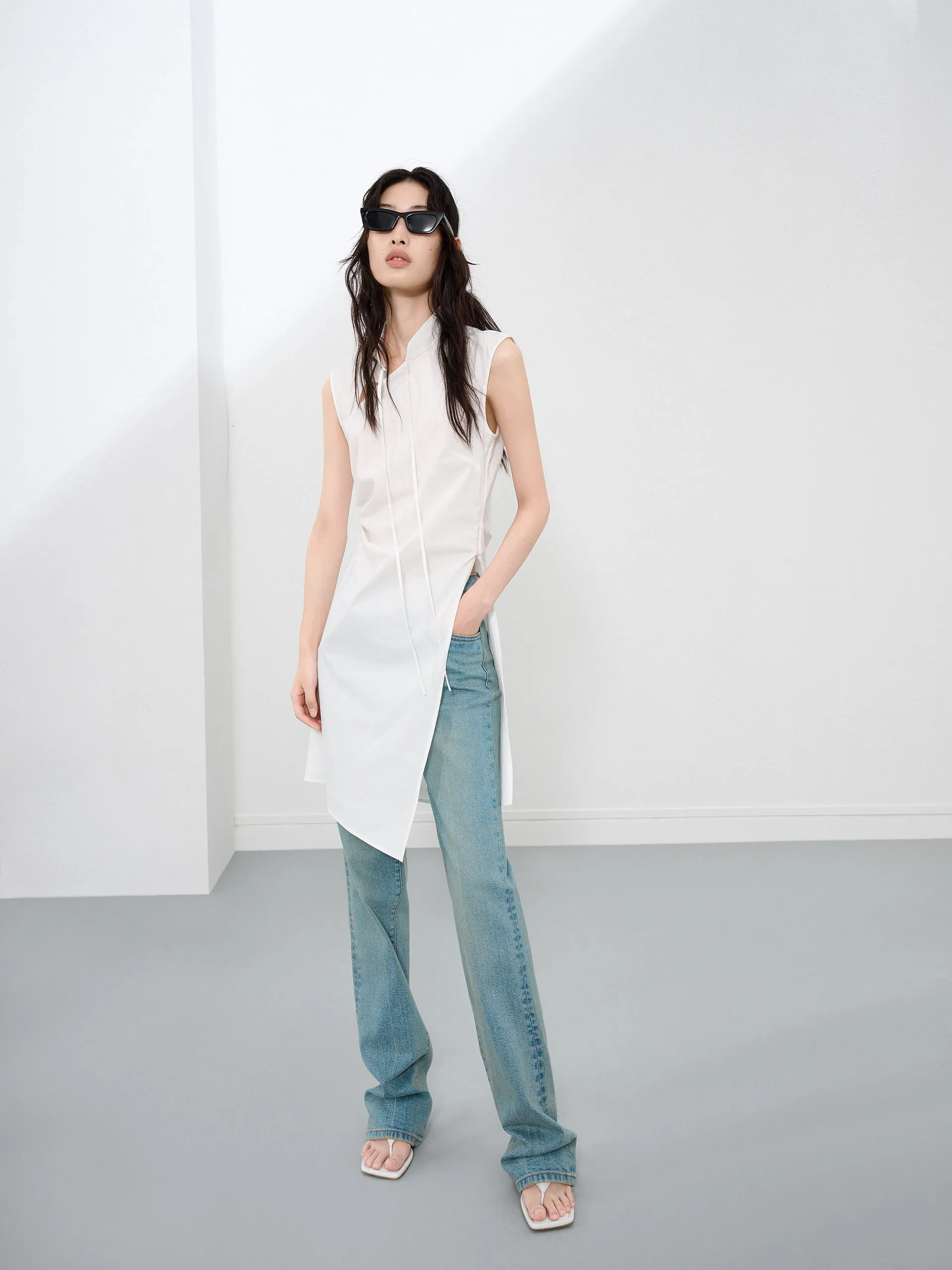 Pleated Slit Sleeveless Top