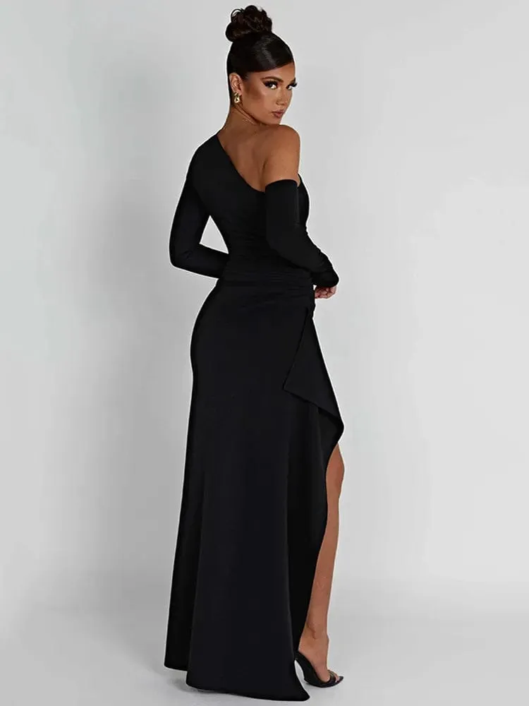Seductive Elegance: Thigh-High Split Maxi Dress with Oblique Shoulder, Long Sleeves, and Backless Design for Sexy Club Party Looks
